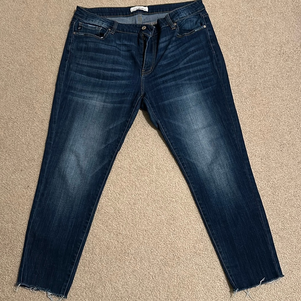 KanCan ankle pants. Super cute.